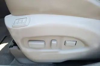 Cadillac SRX, 3.0, 199 kW, bensiin, automaat, nelikvedu