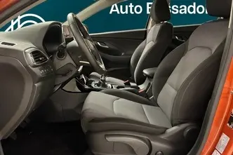 Hyundai i30, 1.5, 71 kW, petrol, manual, front-wheel drive