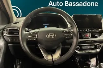 Hyundai i30, 1.5, 71 kW, petrol, manual, front-wheel drive