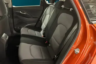 Hyundai i30, 1.5, 71 kW, petrol, manual, front-wheel drive