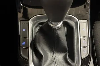 Hyundai i30, 1.5, 71 kW, petrol, manual, front-wheel drive