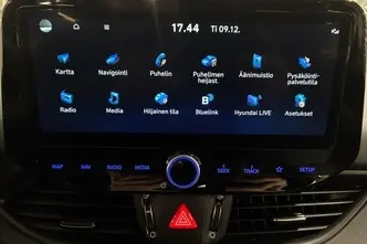 Hyundai i30, 1.5, 71 kW, petrol, manual, front-wheel drive