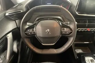 Peugeot 2008, electric, automatic, front-wheel drive