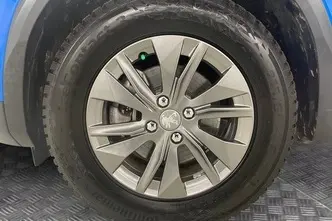 Peugeot 2008, electric, automatic, front-wheel drive