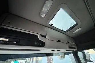 Scania P320, 235 kW, diisel, automaat