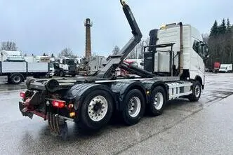 Volvo FH750, 551 kW, diisel, automaat