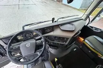Volvo FH750, 551 kW, diisel, automaat