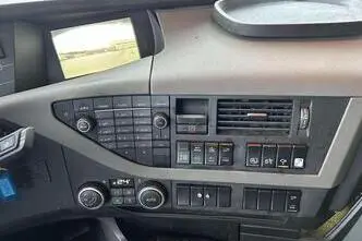 Volvo FH750, 551 kW, diisel, automaat