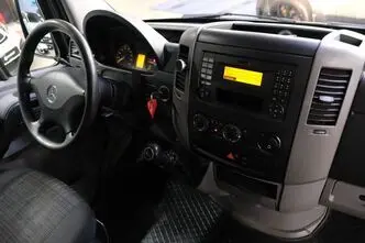 Mercedes-Benz Sprinter, 2.1, 95 kW, дизель, механическая, задний привод