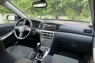 Toyota Corolla, 1.6, 81 kW, bensiin, manuaal, esivedu