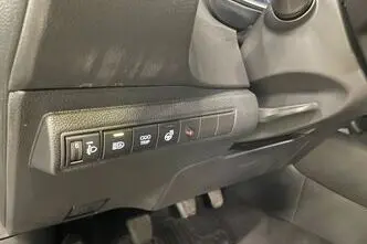 Toyota Corolla, 1.5, 92 kW, petrol, manual, front-wheel drive