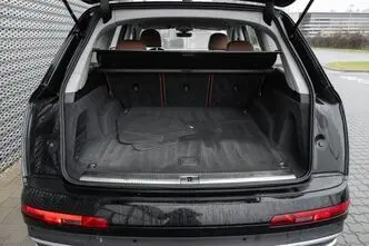 Audi Q7, 3.0, 210 kW, дизель, автомат, полный привод