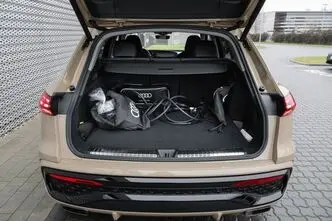 Audi Q5, 2.0, 220 kW, подключаемый гибрид, автомат, полный привод