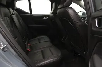 Volvo XC40, 2.0, 140 kW, diesel, automatic, four-wheel drive