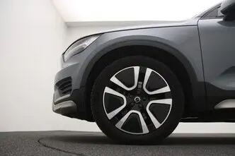 Volvo XC40, 2.0, 140 kW, diesel, automatic, four-wheel drive