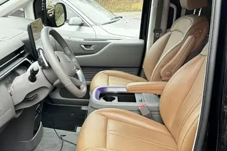 Hyundai Staria, 2.2, 130 kW, дизель, автомат, полный привод