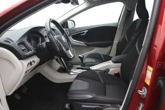 Volvo V40, 2.0, 140 kW, diesel, manual, front-wheel drive