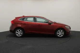 Volvo V40, 2.0, 140 kW, diesel, manual, front-wheel drive