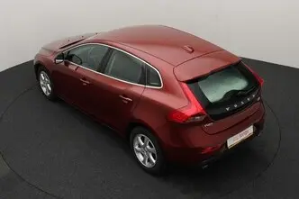 Volvo V40, 2.0, 140 kW, diesel, manual, front-wheel drive