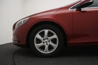 Volvo V40, 2.0, 140 kW, diesel, manual, front-wheel drive