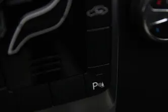 Volvo V40, 2.0, 140 kW, diesel, manual, front-wheel drive