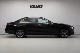 Mercedes-Benz E 220, 2.0, 143 kW, diesel, automatic, four-wheel drive