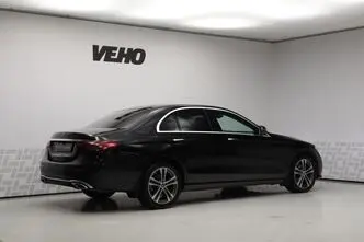 Mercedes-Benz E 220, 2.0, 143 kW, diesel, automatic, four-wheel drive