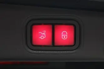 Mercedes-Benz E 220, 2.0, 143 kW, diesel, automatic, four-wheel drive