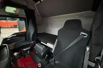 MAN TGX 35.480 8x4*4, 12.4, 353 kW, diisel, automaat, tagavedu