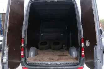 Mercedes-Benz Sprinter, 2.1, 95 kW, дизель, механическая, задний привод