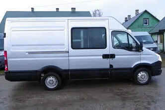 Iveco Daily, 93 kW, dyzelinas, mechaninė, galiniai varomieji ratai