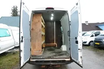 Iveco Daily, 93 kW, dyzelinas, mechaninė, galiniai varomieji ratai