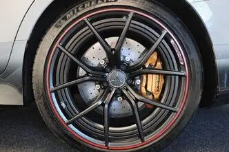 Mercedes-AMG GT, 4.0, 470 kW, hybrid, automatic, four-wheel drive