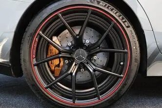 Mercedes-AMG GT, 4.0, 470 kW, hybrid, automatic, four-wheel drive