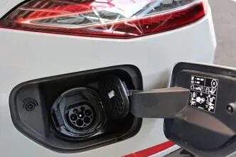 Mercedes-AMG GT, 4.0, 470 kW, hybrid, automatic, four-wheel drive