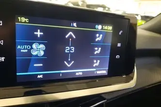 Peugeot 2008, электричество, автомат, передний привод