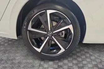 Opel Astra, 1.2, 107 kW, hübriid, automaat, esivedu