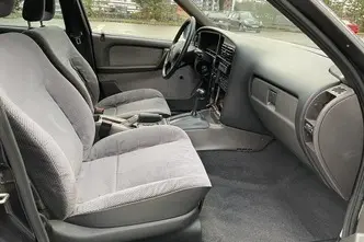 Opel Omega, 2.6, 110 kW, petrol, automatic, rear-wheel drive