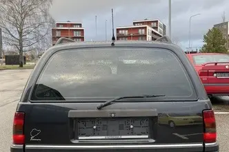 Opel Omega, 2.6, 110 kW, petrol, automatic, rear-wheel drive