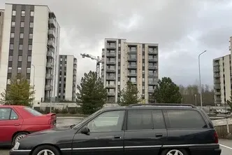 Opel Omega, 2.6, 110 kW, petrol, automatic, rear-wheel drive