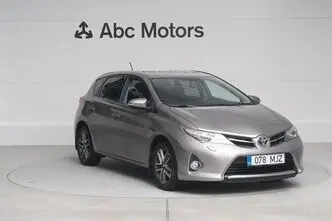 Toyota Auris, 1.6, 97 kW, bensiin, automaat, esivedu
