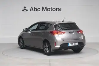 Toyota Auris, 1.6, 97 kW, bensiin, automaat, esivedu
