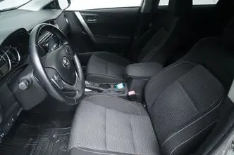 Toyota Auris, 1.6, 97 kW, bensiin, automaat, esivedu