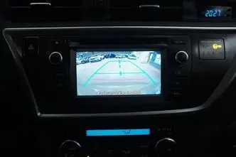 Toyota Auris, 1.6, 97 kW, bensiin, automaat, esivedu