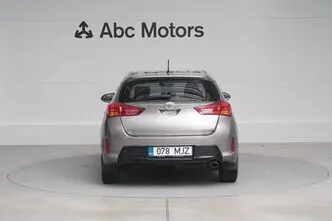 Toyota Auris, 1.6, 97 kW, bensiin, automaat, esivedu
