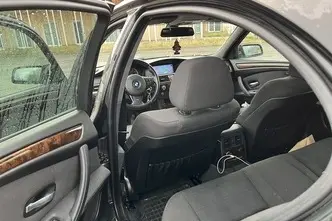 BMW 523, 2.5, 140 kW, bensiin, automaat, tagavedu