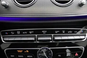 Mercedes-Benz E 350, 2.0, 205 kW, plug-in hybrid, automatic, rear-wheel drive