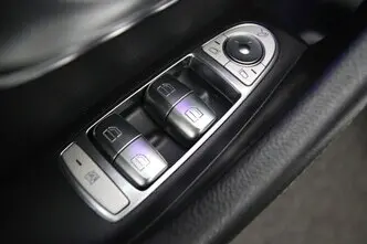 Mercedes-Benz E 350, 2.0, 205 kW, plug-in hybrid, automatic, rear-wheel drive