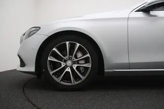 Mercedes-Benz E 350, 2.0, 205 kW, plug-in hybrid, automatic, rear-wheel drive