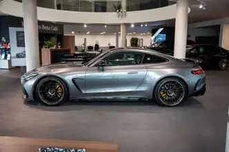 Mercedes-AMG GT, 4.0, 430 kW, petrol, automatic, four-wheel drive